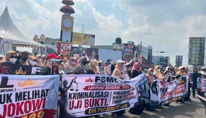 Puluhan Massa FSML Tolak Kunjungan Jokowi di Lampung, Soroti Isu HAM, Penegakan Hukum, hingga Ekonomi