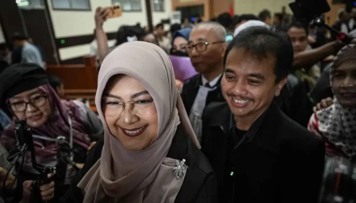 Eksepsi Dokter Tifa Diterima PN Jakarta Timur, Majelis Hakim Nyatakan Dakwaan Jaksa Tidak Dapat Diterima