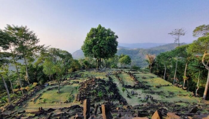 Simak 5 Destinasi Wisata di Jawa Barat yang Kental Kisah Legenda