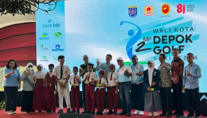 Persatuan Golf Indonesia Depok Berbagi Kacamata untuk Pelajar dan Periksa Mata Ribuan Siswa Pecahkan Rekok MURI