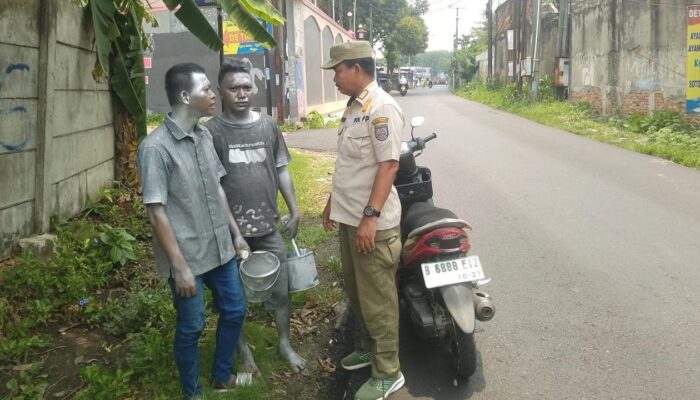 Satpol PP Depok Jangkau 12 PPKS di 11 Kecamatan, Manusia Silver hingga Gelandangan Terjaring